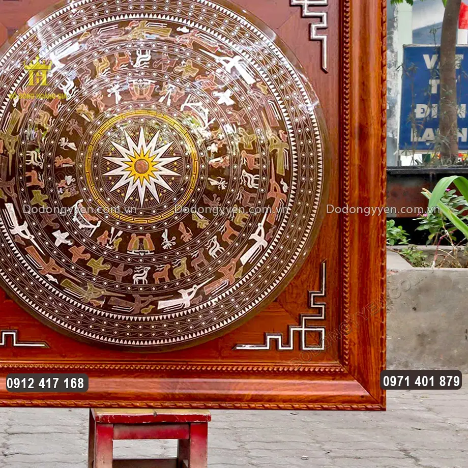 Bề mặt ngo&agrave;i c&ugrave;ng được phun phủ b&oacute;ng 2K trong suốt chống oxy h&oacute;a